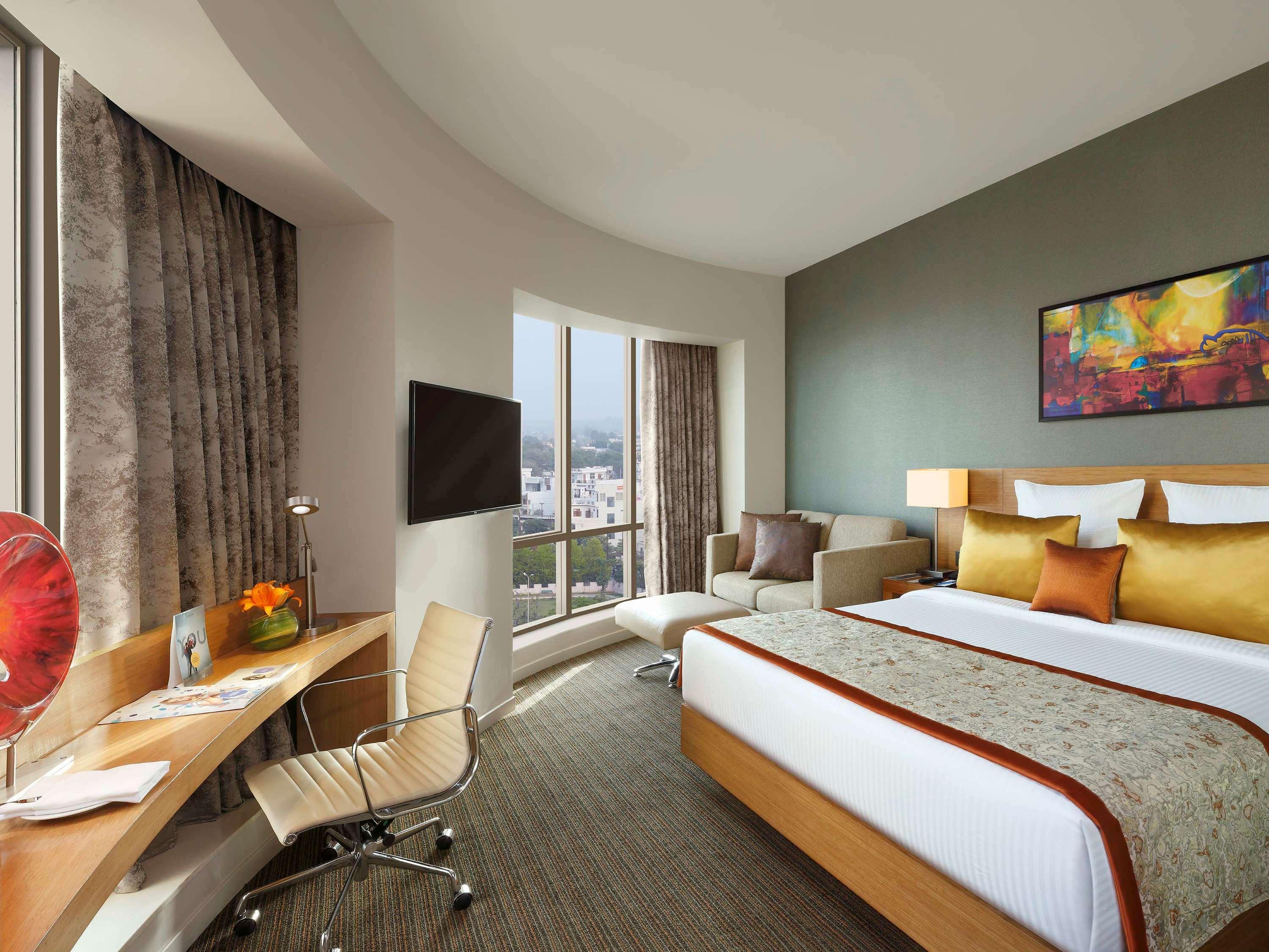 Novotel Lucknow Gomti Nagar Εξωτερικό φωτογραφία