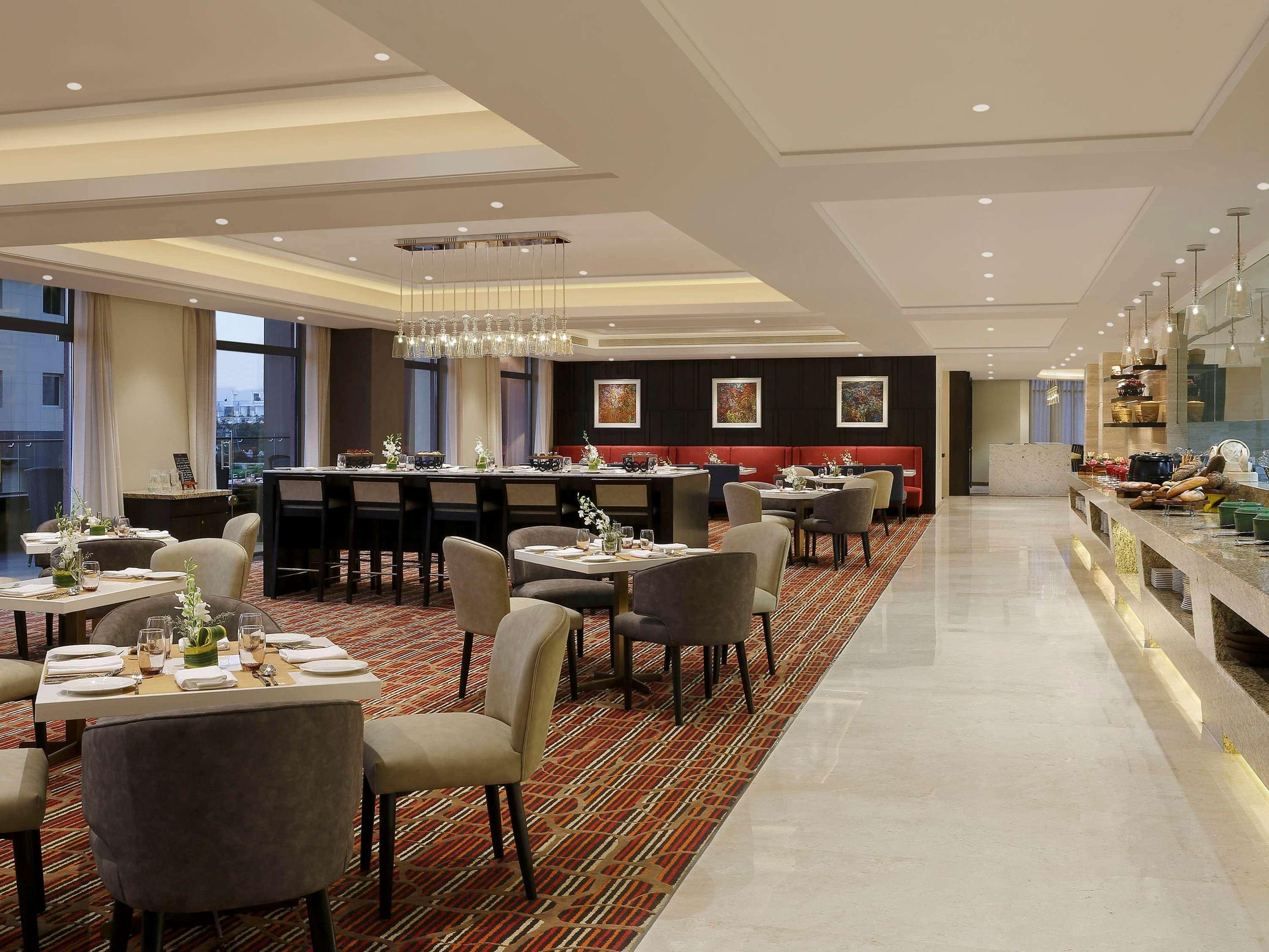 Novotel Lucknow Gomti Nagar Εξωτερικό φωτογραφία