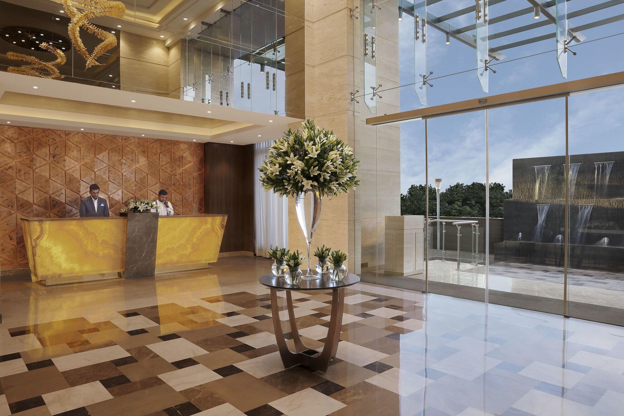 Novotel Lucknow Gomti Nagar Εξωτερικό φωτογραφία