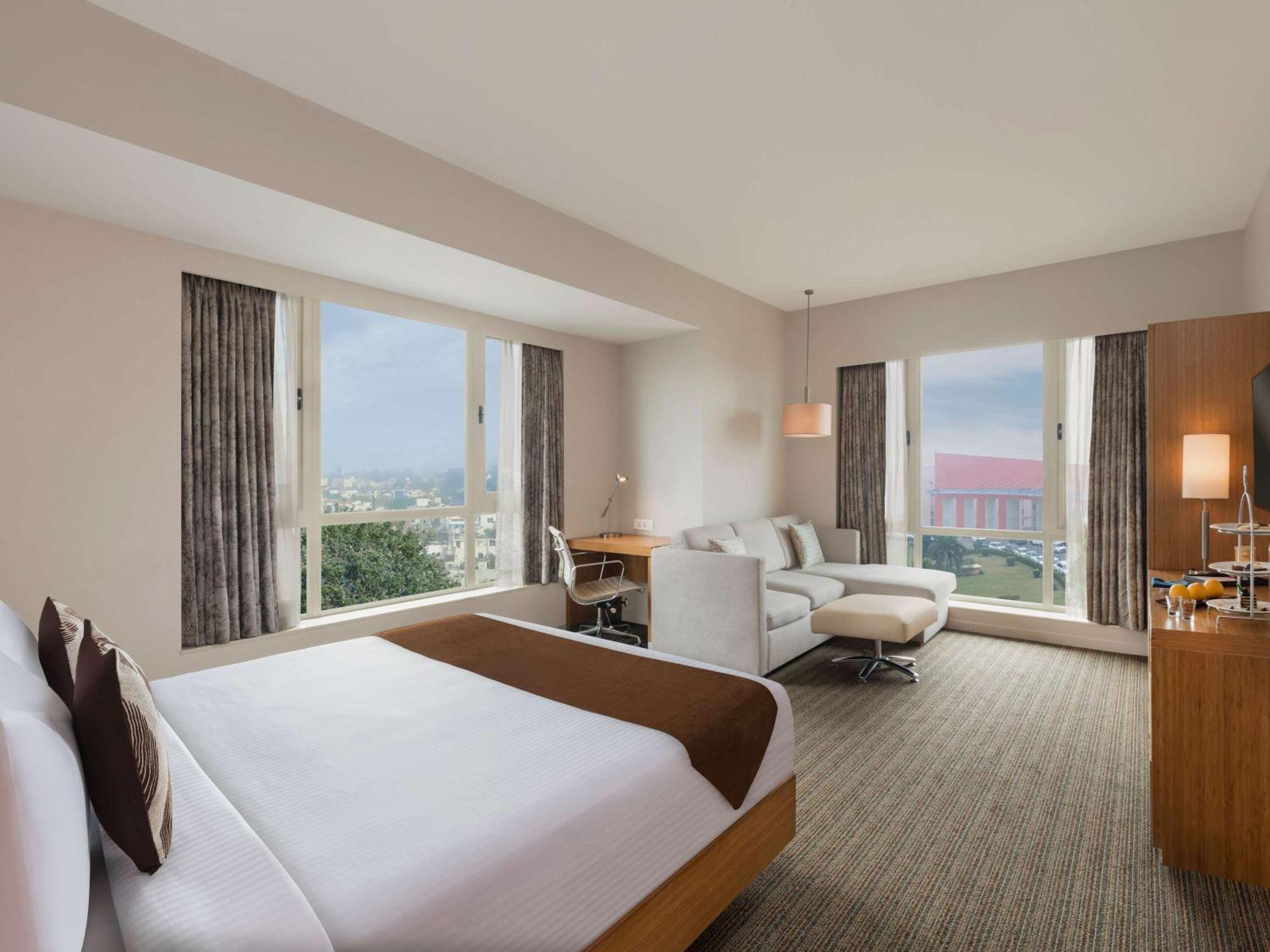 Novotel Lucknow Gomti Nagar Εξωτερικό φωτογραφία