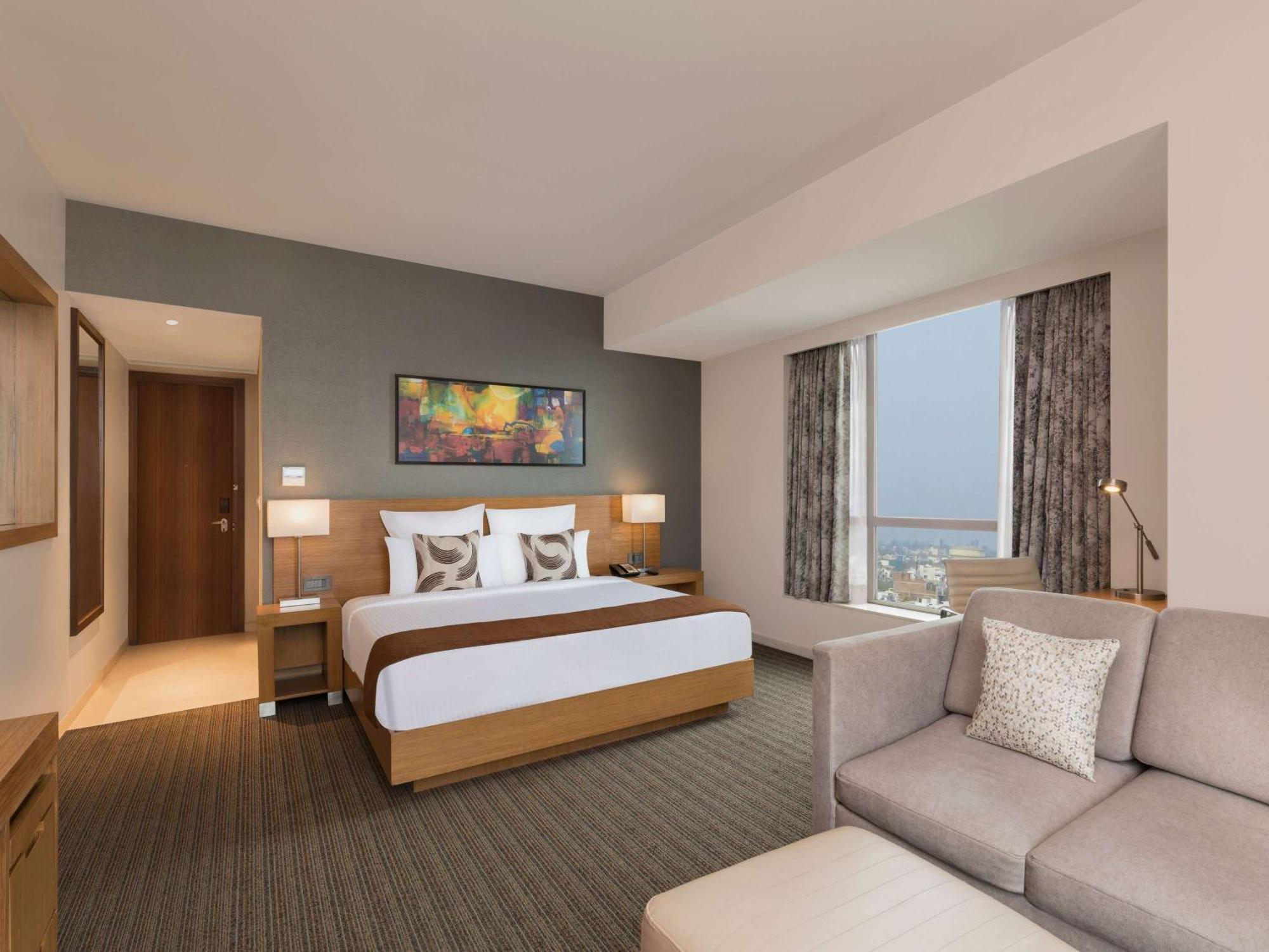 Novotel Lucknow Gomti Nagar Εξωτερικό φωτογραφία